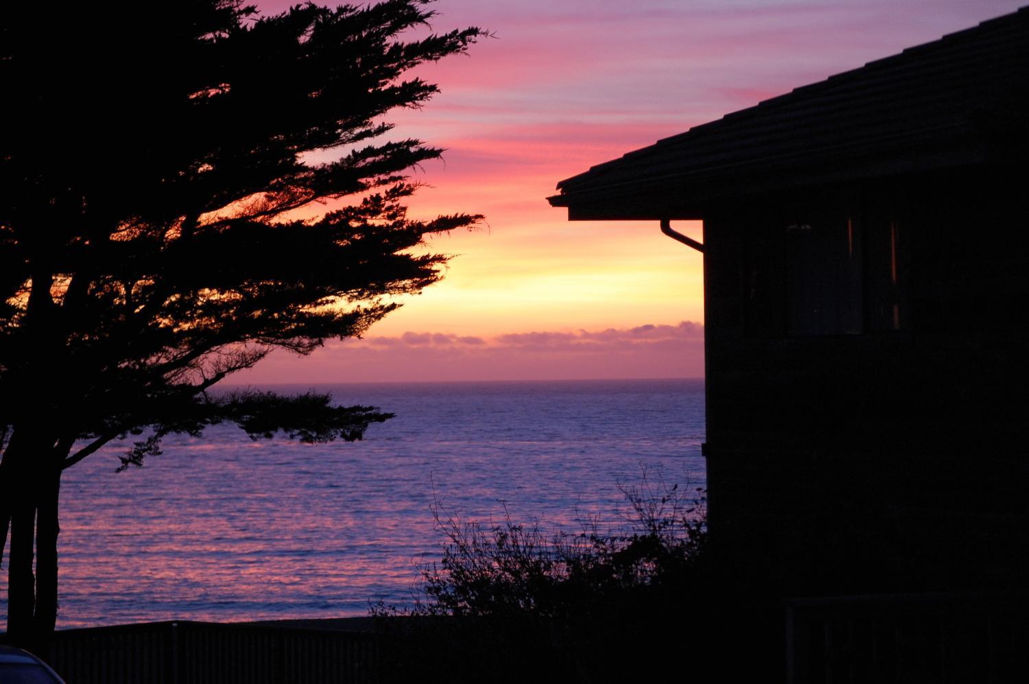 Gualala Surf Inn On The Ocean Bluff Exterior photo